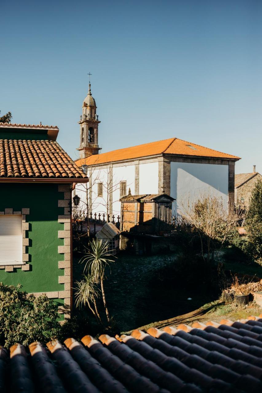 El Retiro De La Luna Hostal Lavacolla Exterior foto